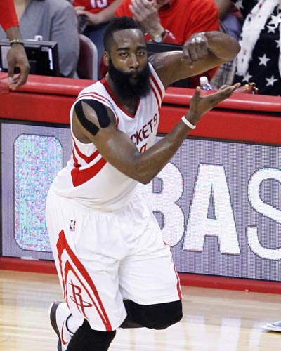 杜兰特最近状态不佳，他和申京如何调整？乌度卡不能乱用五大阵容