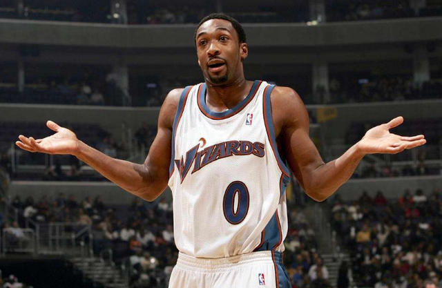 毕包vs巴黎首发：尼科·威廉姆斯对决KK7，维蒂尼亚在列