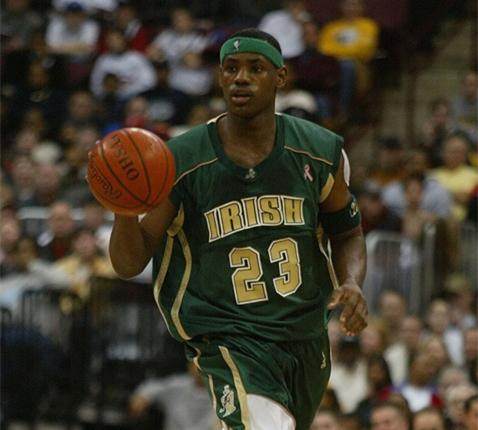 数据全面！王奕博加盟青岛首秀12分5篮板3助攻2抢断