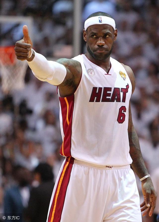 巴萨重返拉卡尔图哈！德容回归、阿劳霍缺阵，弗里克公布贝蒂斯战名单