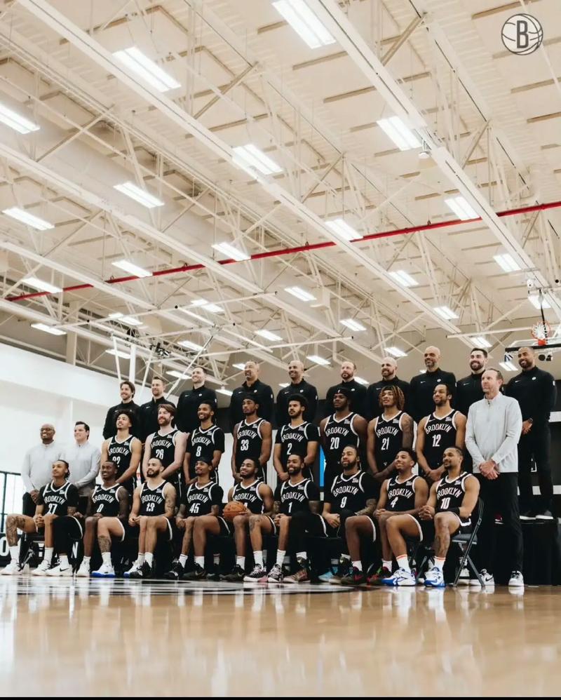 埃贝尔：诺伊尔仍是世界最佳门将之一；续约问题我们会联系他