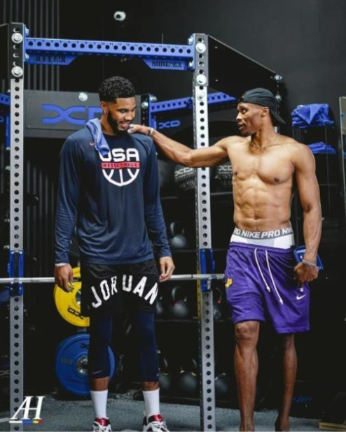 维尔茨在德国队6场1球2助攻，参与进球数与在利物浦16场持平