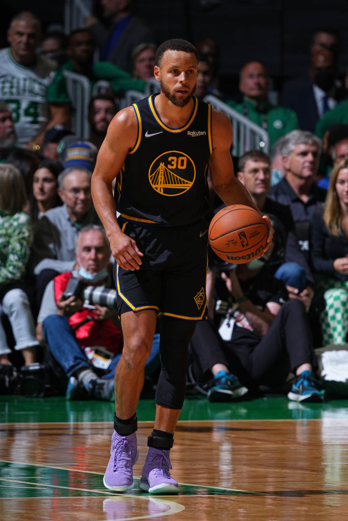 脚踝再次被晃没了